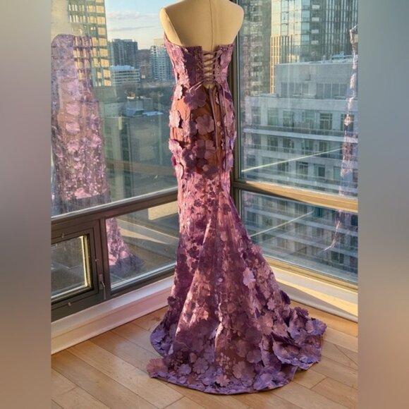 🆕 BRONX & BANCO 🧿 NWOT Jasmine Floral-Appliqued Gown, Lilac - Sz XS US 2 - Picture 7 of 16